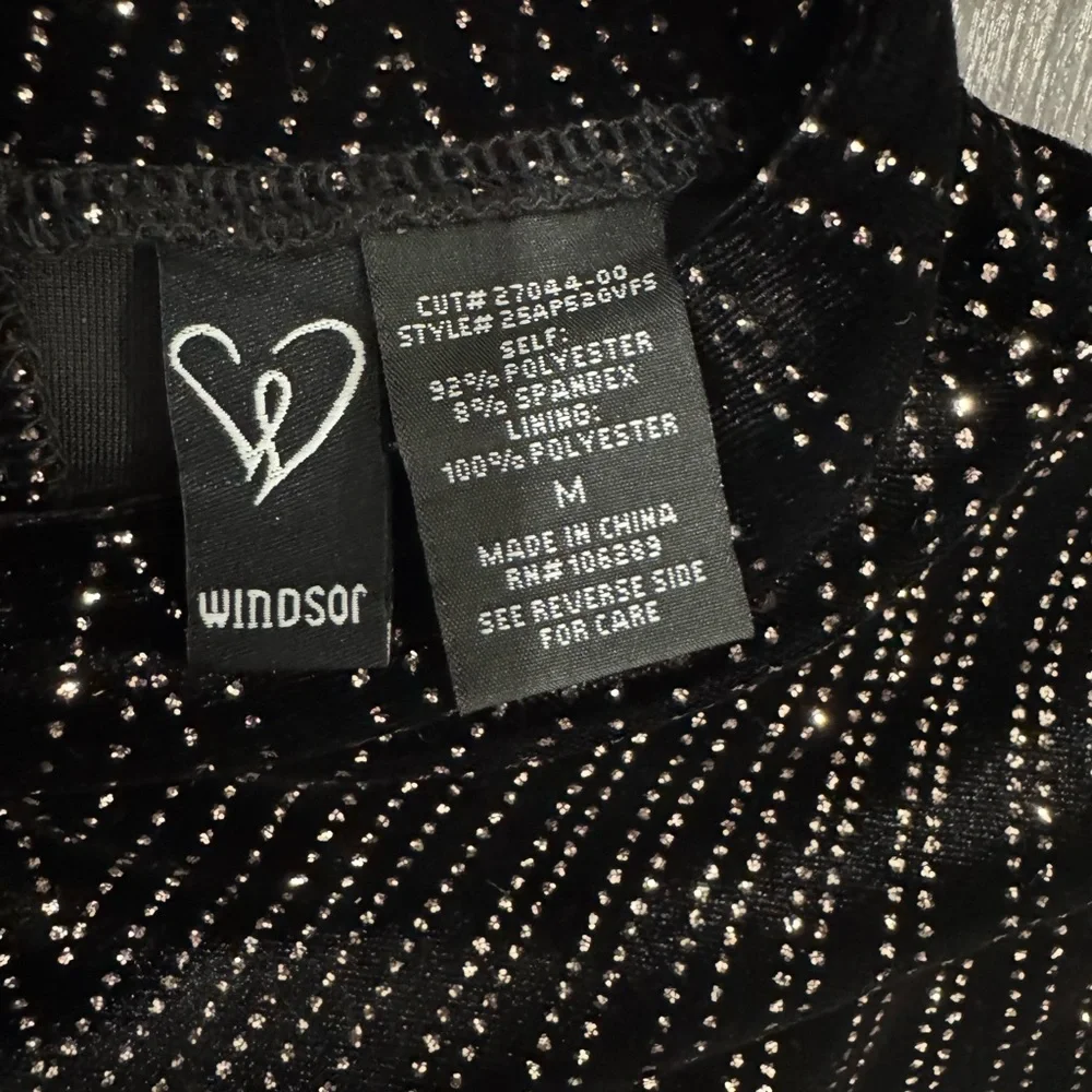 ‼️SOLD‼️New Women’s Mini To The Nines Black Glitter Velvet‎ Dress-Size Medium - Picture 10 of 13